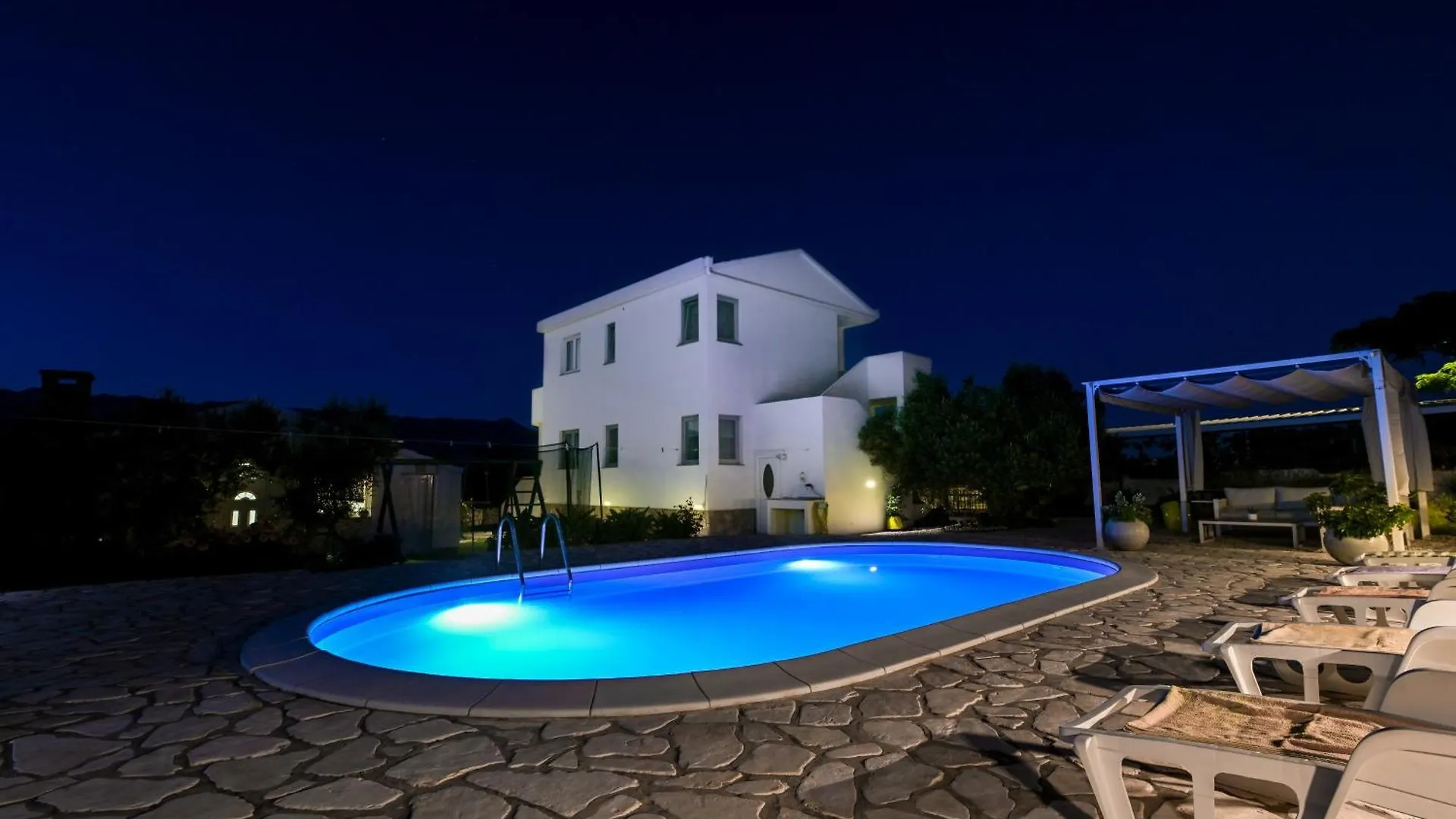 Holiday House Diadora Razanac Villa