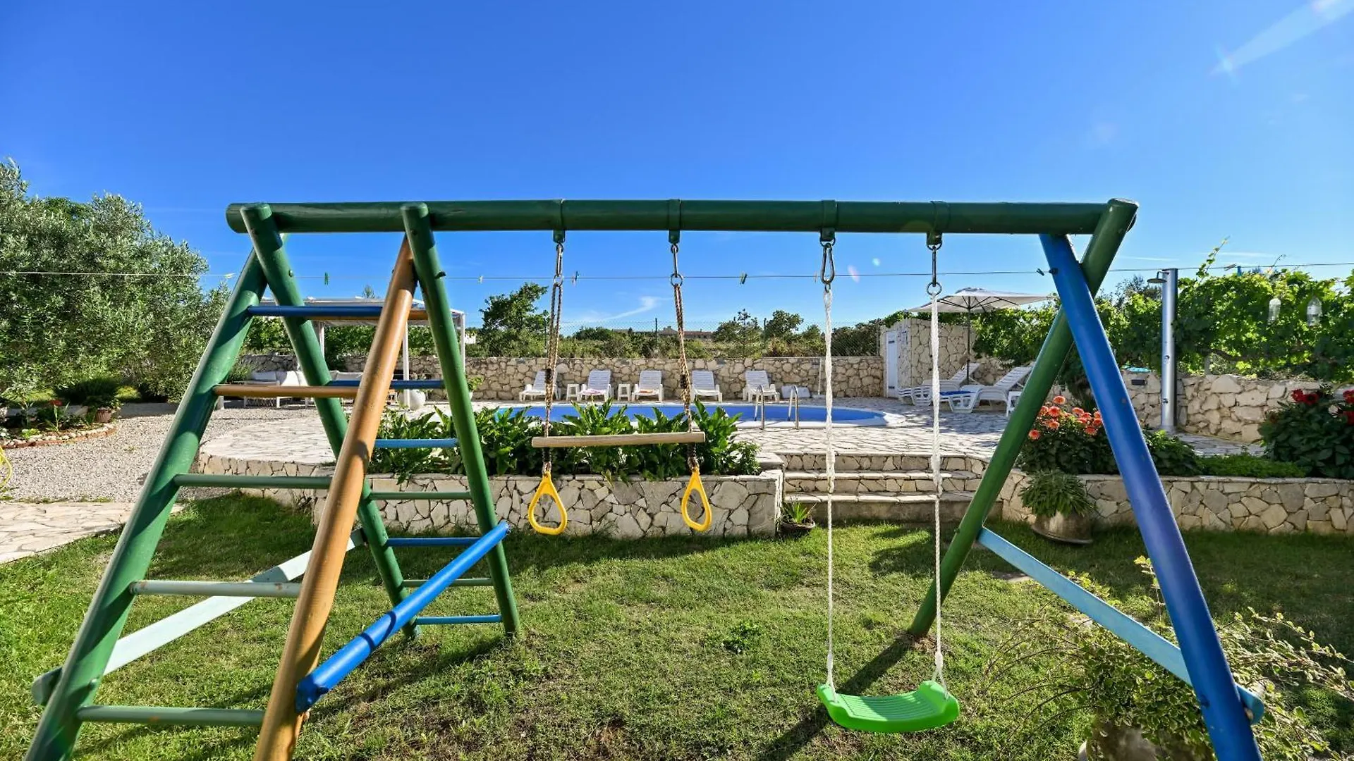 Holiday House Diadora Razanac Villa